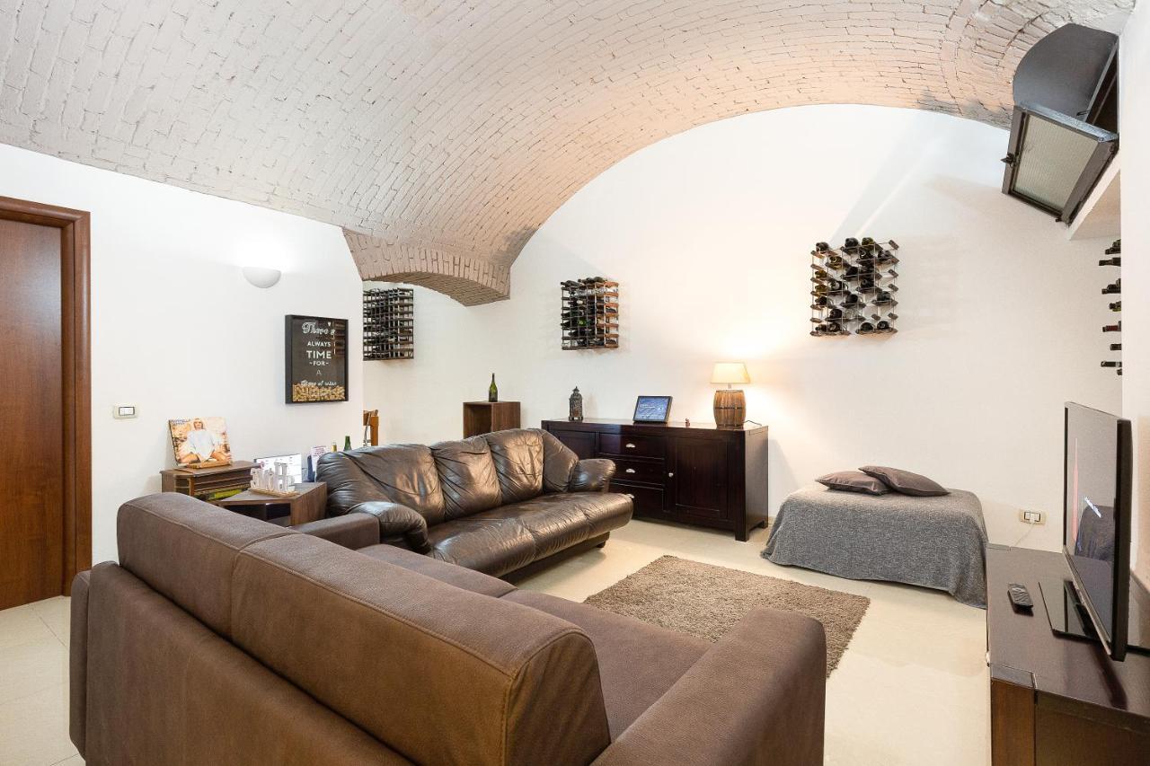 La Cantinetta Di Milano - The Wine Cave In Milan, Huge 110Sqm Apartment Next To Central Station エクステリア 写真
