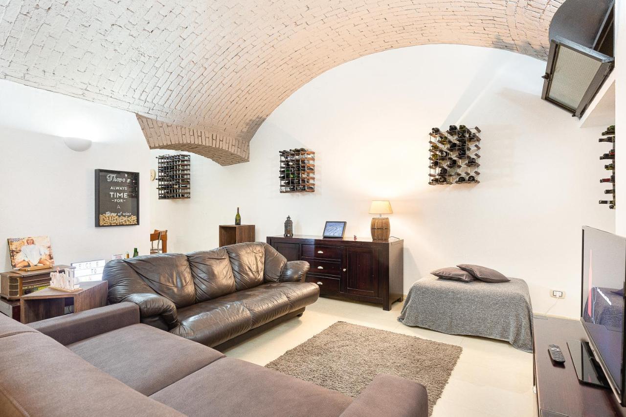 La Cantinetta Di Milano - The Wine Cave In Milan, Huge 110Sqm Apartment Next To Central Station エクステリア 写真