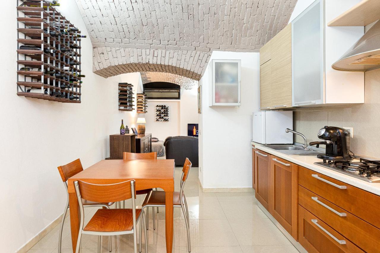 La Cantinetta Di Milano - The Wine Cave In Milan, Huge 110Sqm Apartment Next To Central Station エクステリア 写真