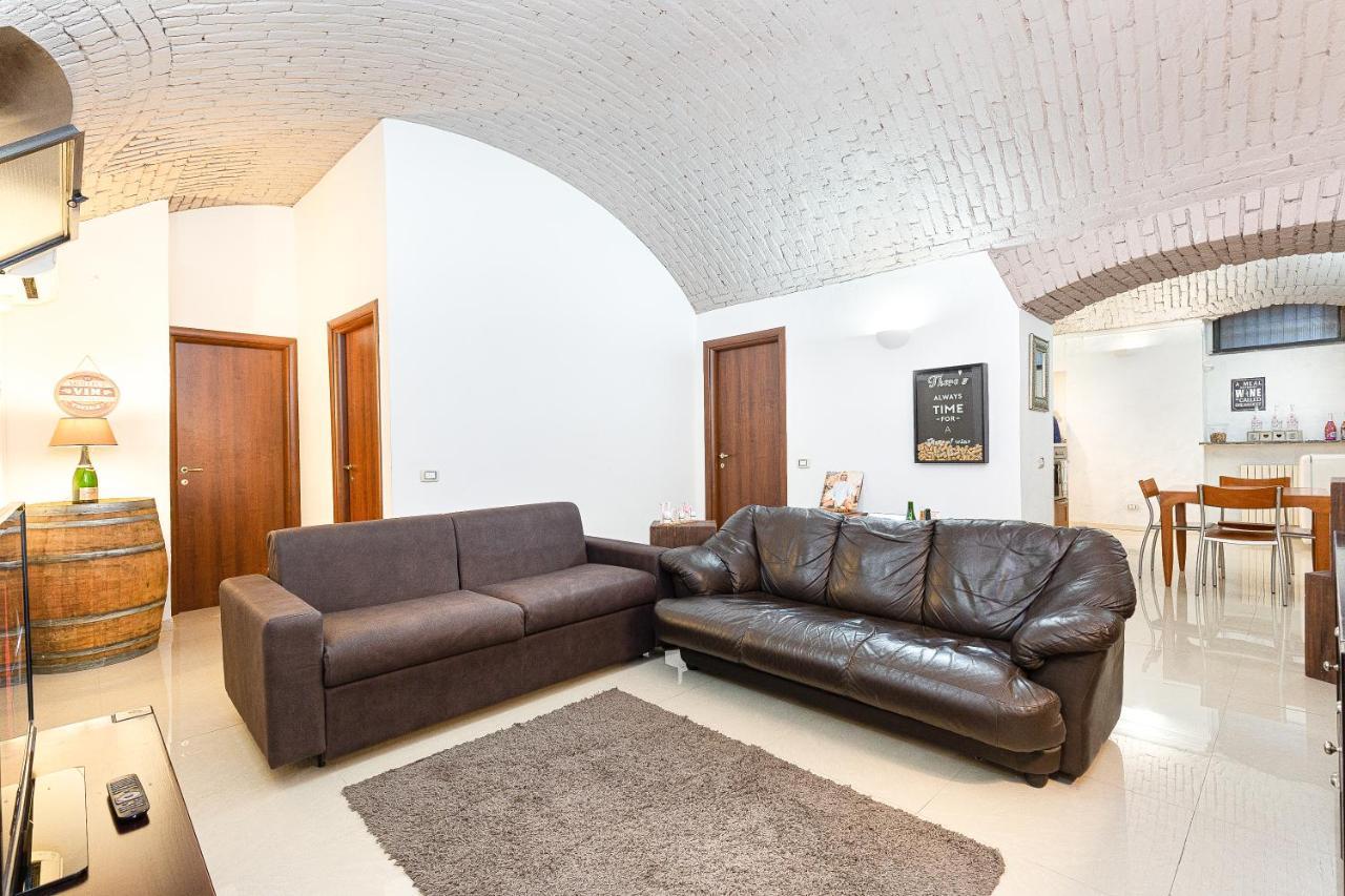 La Cantinetta Di Milano - The Wine Cave In Milan, Huge 110Sqm Apartment Next To Central Station エクステリア 写真