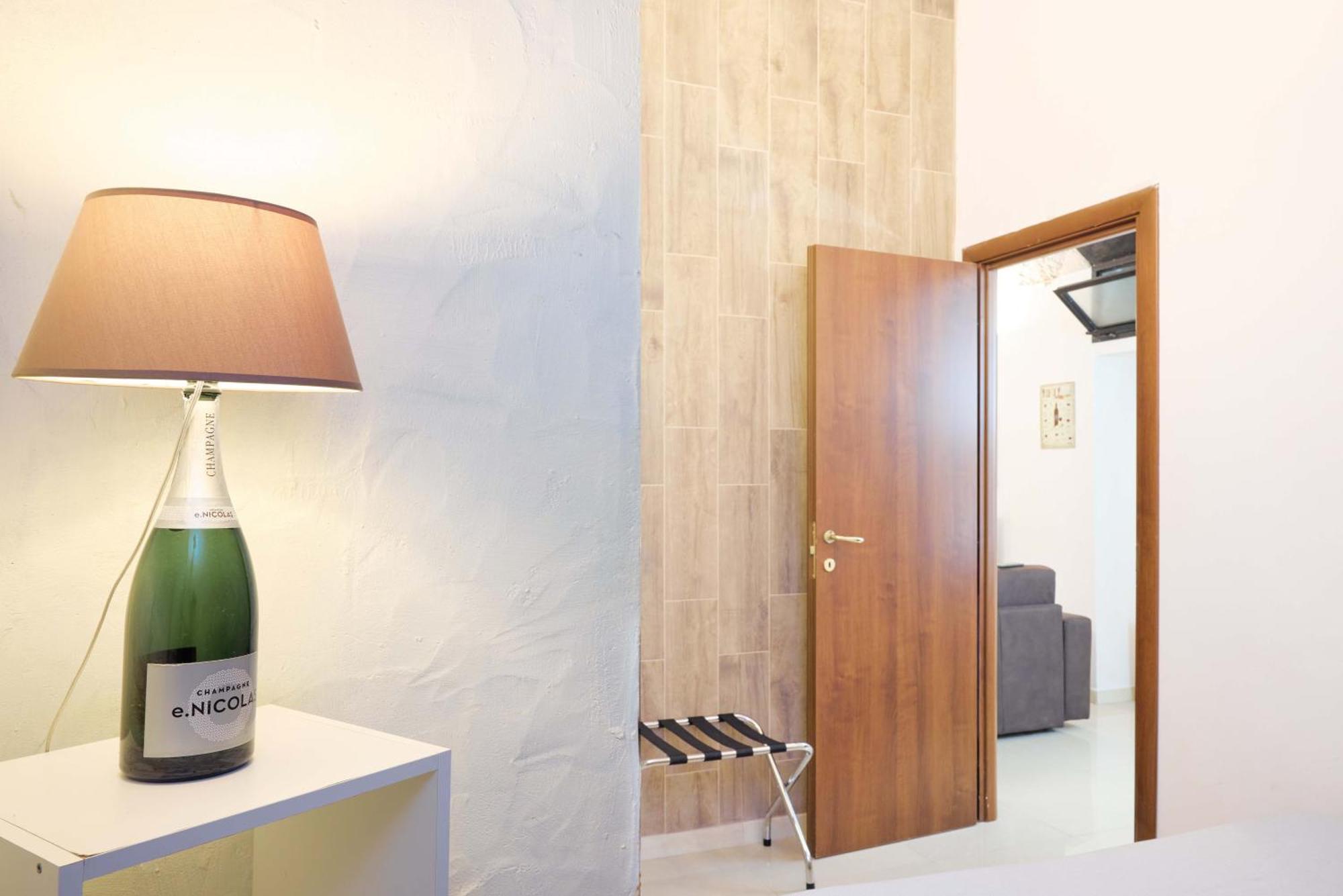 La Cantinetta Di Milano - The Wine Cave In Milan, Huge 110Sqm Apartment Next To Central Station エクステリア 写真