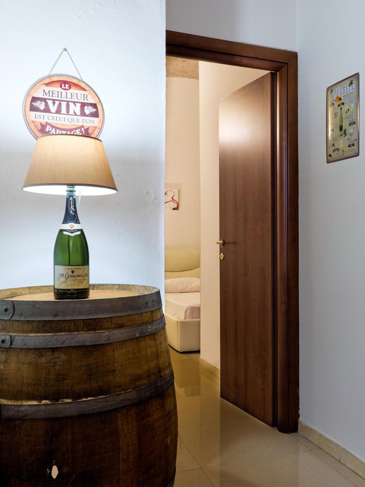 La Cantinetta Di Milano - The Wine Cave In Milan, Huge 110Sqm Apartment Next To Central Station エクステリア 写真